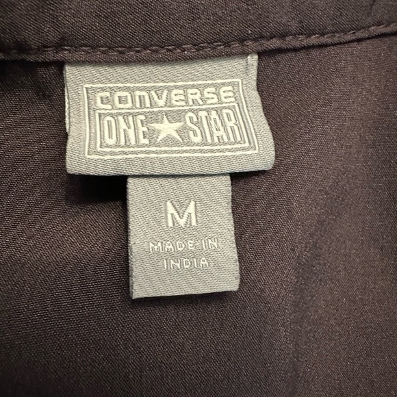 Converse One Star Tuxedo Ruffled Sleeveless Blouse - Size M - Picture 8 of 10